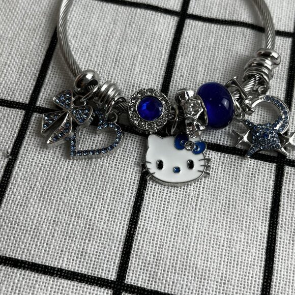 454 Blue Hello Kitty Bracelet cute - Picture 4 of 4